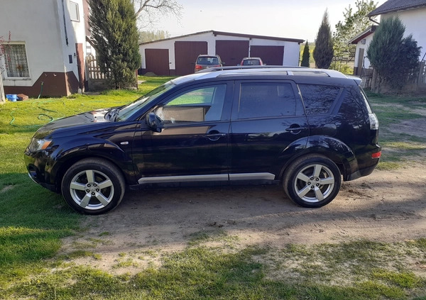 Mitsubishi Outlander cena 20000 przebieg: 268000, rok produkcji 2008 z Trzebnica małe 67